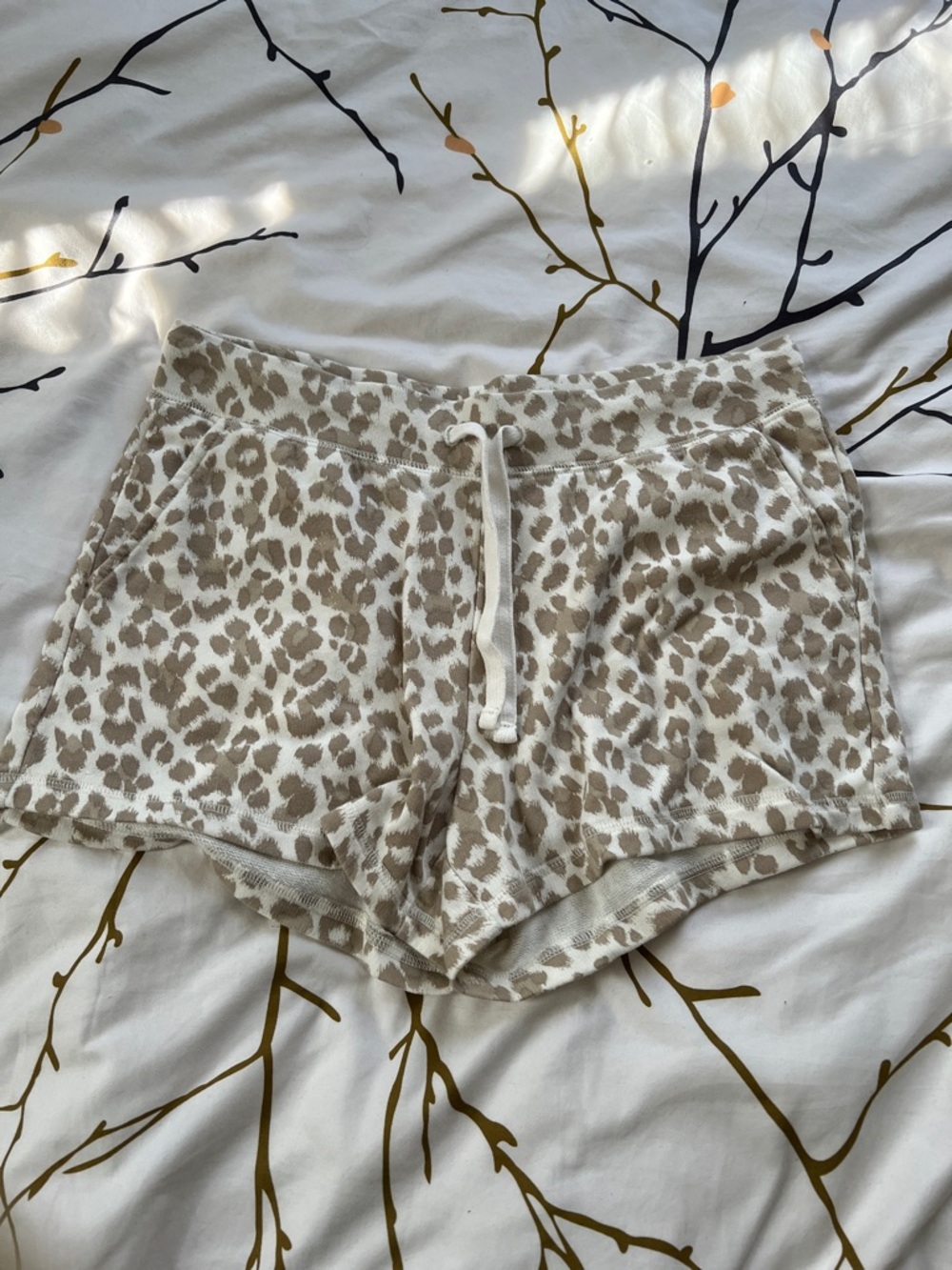 Old navy sweatpants shorts